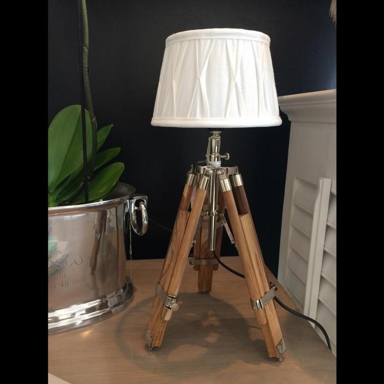 Classic Tripod Lamp teak S