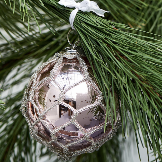 Sandringham Ornament dusty pink