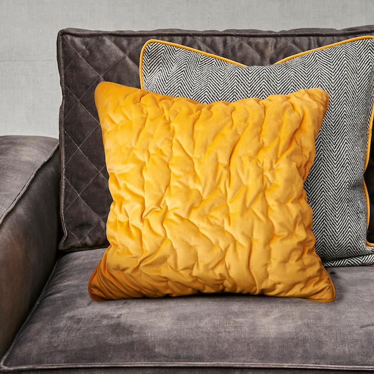 Luxury Loft P. Cover yellow 45x45