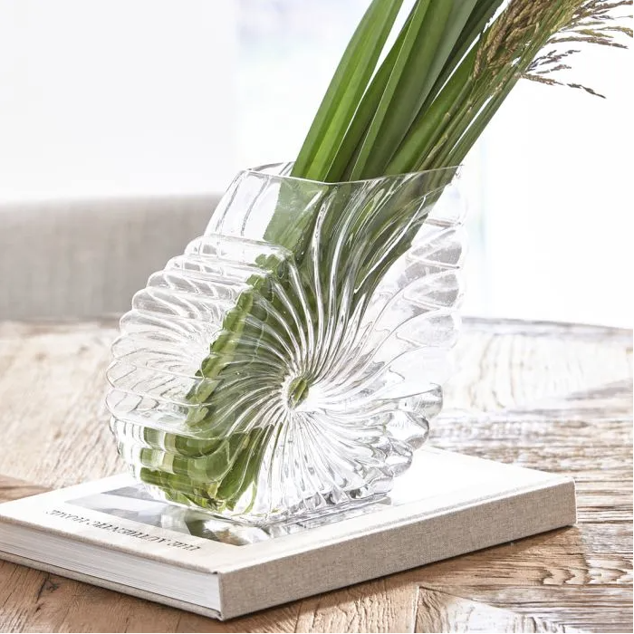 RM Da Capo Shell Vase - 2